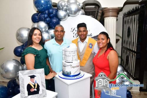 Fiesta De Graduacion De Oriol Almontes Ramos 16