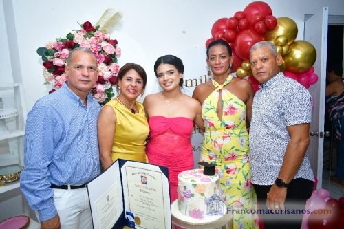 Fiesta de graduacion y cumpleaños de Kamila Mercedes Merejo Sanchez_00024
