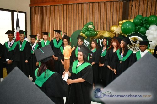 Graduacion Liceo Pedro Henriquez Ureña-Sept 00049