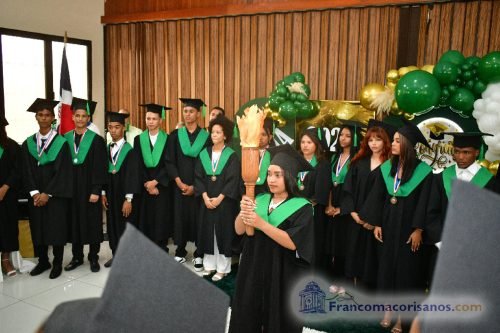 Graduacion Liceo Pedro Henriquez Ureña-Sept 00050