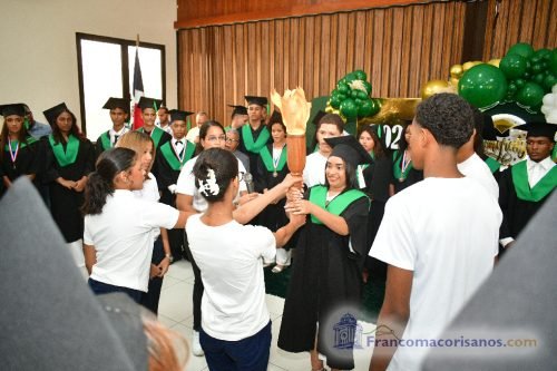 Graduacion Liceo Pedro Henriquez Ureña-Sept 00053