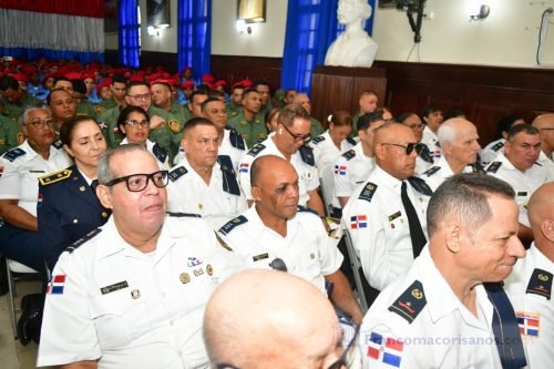Graduacion de los bomberos en el ayuntamiento_00125