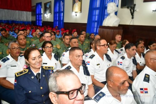 Graduacion de los bomberos en el ayuntamiento_00126