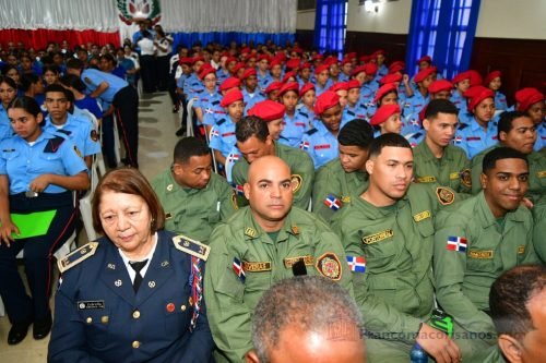 Graduacion de los bomberos en el ayuntamiento_00129