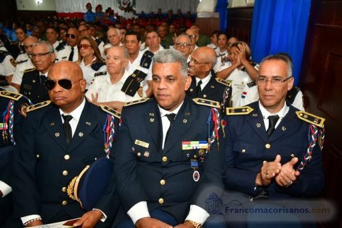 Graduacion de los bomberos en el ayuntamiento_00137