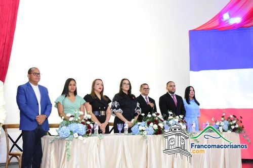 Graducacion Estudiantes Iadis 2025-2026 01