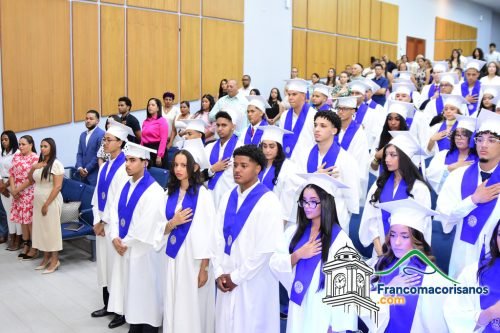 Graducacion Estudiantes Iadis 2025-2026 04