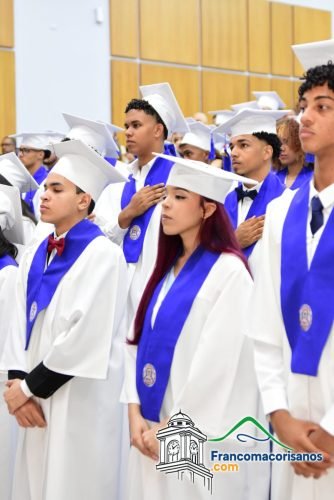 Graducacion Estudiantes Iadis 2025-2026 08