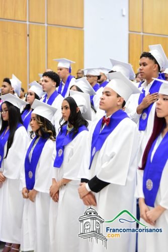 Graducacion Estudiantes Iadis 2025-2026 09