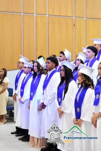 Graducacion Estudiantes Iadis 2025-2026 10