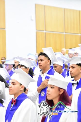 Graducacion Estudiantes Iadis 2025-2026 11