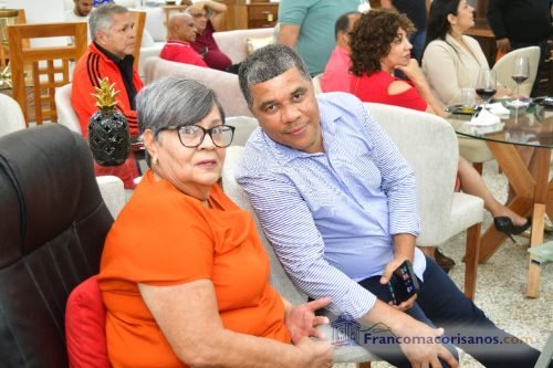 Grego Muebles presentó a Antony Rios Jr. Para deleitar a sus clientes e invitados especiales_00024