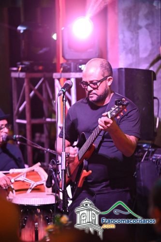 Joaquín Cautiva Al Público De Celia Bistro En Las Guáranas 16