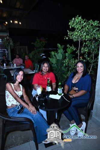 Joaquín Cautiva Al Público De Celia Bistro En Las Guáranas 21