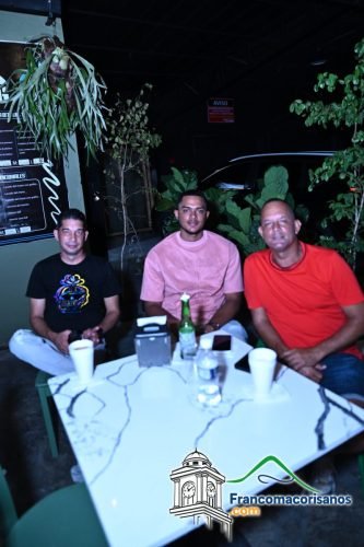 Joaquín Cautiva Al Público De Celia Bistro En Las Guáranas 23