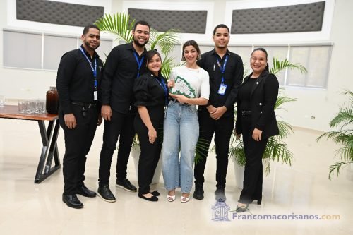Proyección documental Islas de Plástico_00049