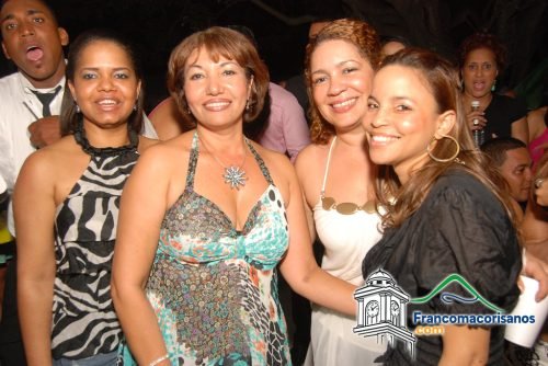 Tbt Antony Santos En El Mayorista Julio 2009 12