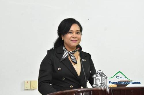 Uasd Sfm Reconoce Docente Jubiladocon Mas De 30 Años 01