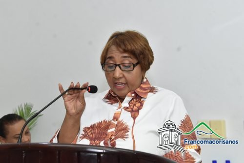 Uasd Sfm Reconoce Docente Jubiladocon Mas De 30 Años 07