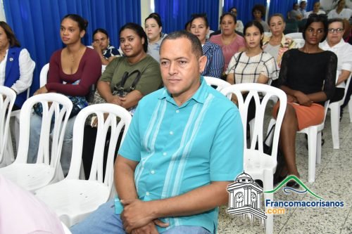 Uasd Sfm Reconoce Docente Jubiladocon Mas De 30 Años 19