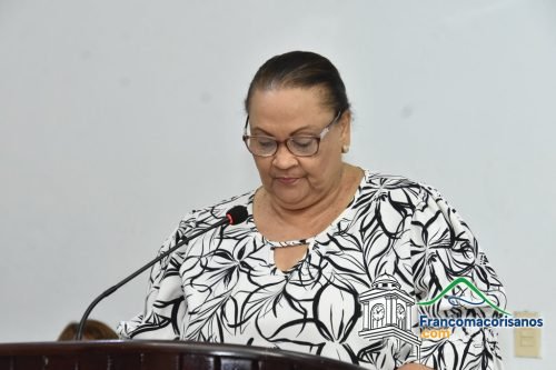 Uasd Sfm Reconoce Docente Jubiladocon Mas De 30 Años 20
