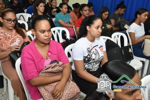 Uasd Sfm Reconoce Docente Jubiladocon Mas De 30 Años 23