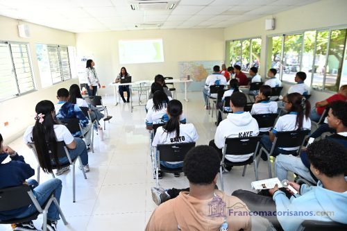 charlaagrinidoamor00029